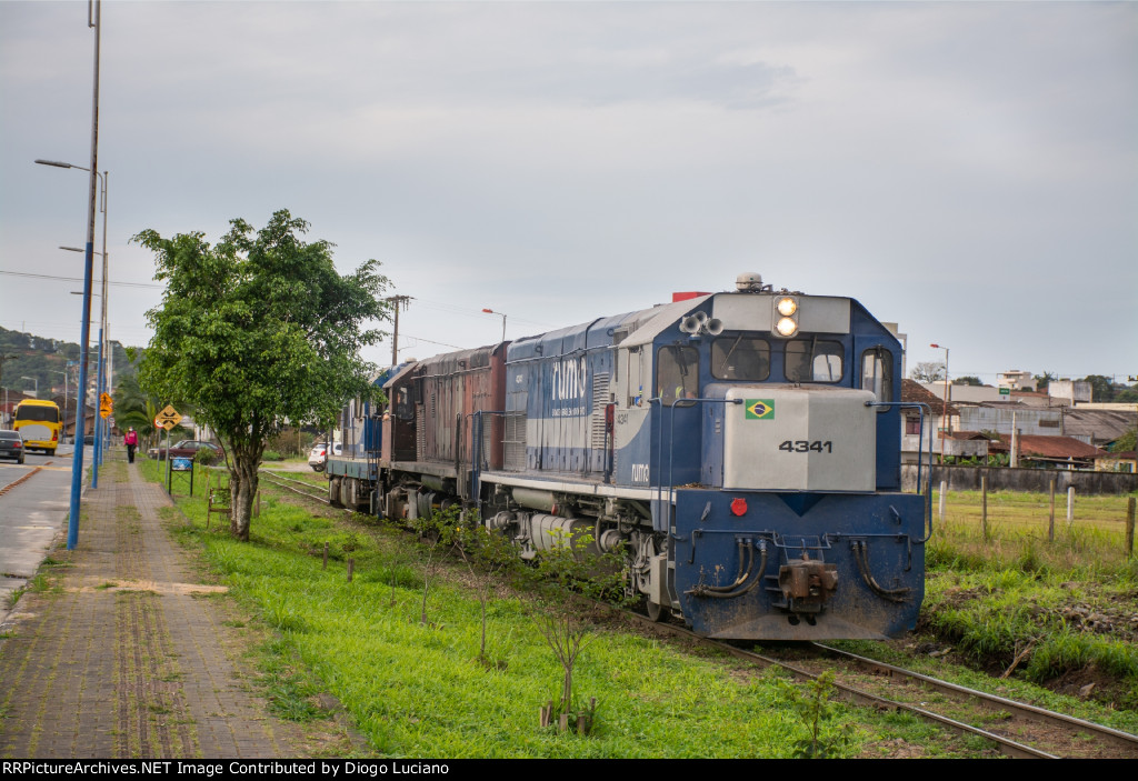 Linha São Francisco do Sul - km1